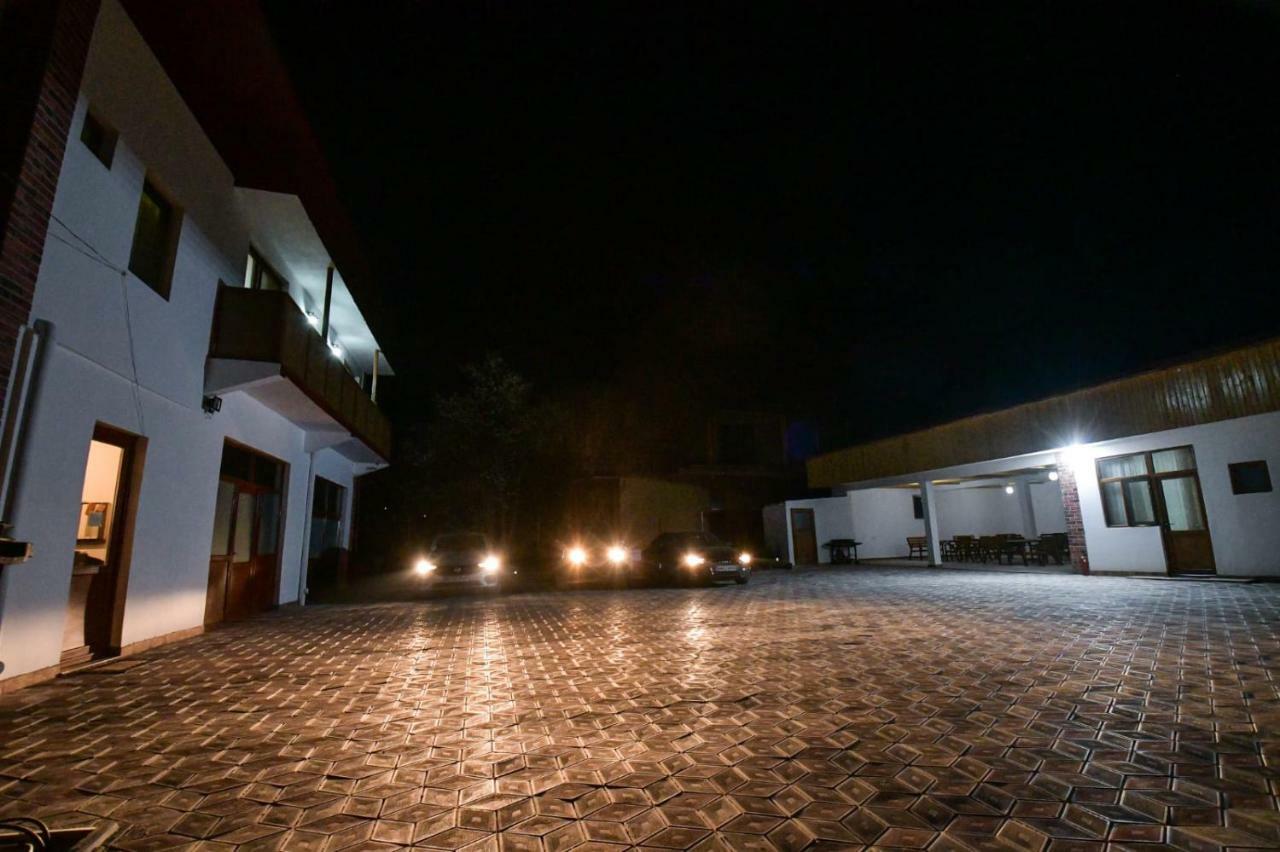 Pensiunea Cristina Vişeu de Sus Exterior foto